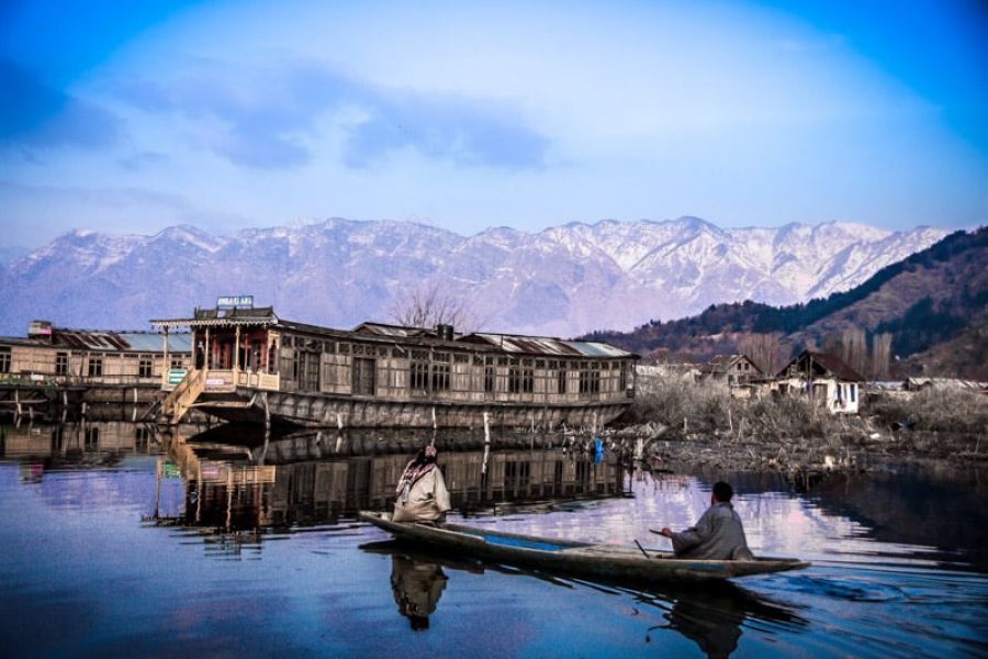 Discover Srinagar